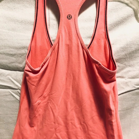 Lululemon Size 4 Tank Top Racer  Back - Picture 10 of 12